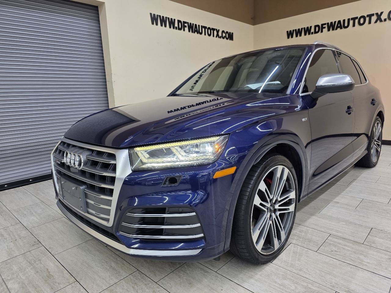 Used 2018 Audi SQ5 Prestige AWD/4WD image 2