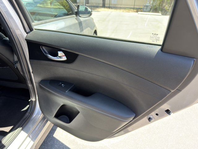 Used 2023 Kia Forte GT-Line w/ GT-Line Premium Package FWD image 13