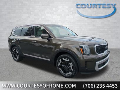 Used 2023 Kia Telluride EX w/ EX Captain's Chair Package