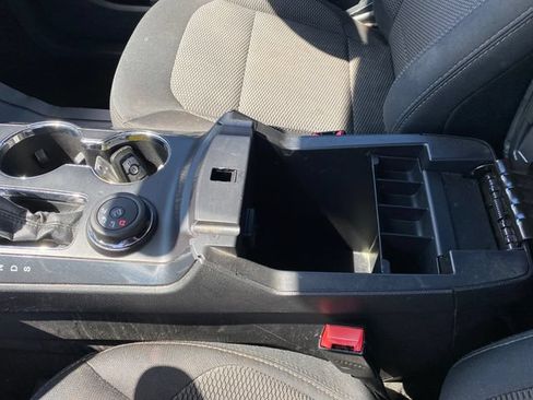 Used 2018 Ford Explorer XLT w/ Equipment Group 201A AWD/4WD image 13