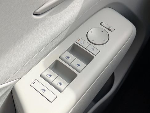 New 2026 Hyundai Kona SE FWD image 22