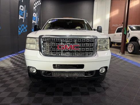 Used 2013 GMC Sierra 3500 Denali AWD/4WD image 7