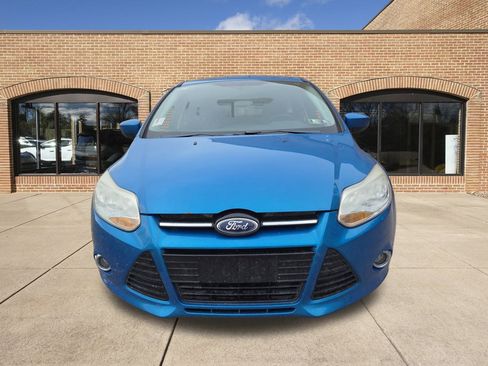 Used 2012 Ford Focus SE w/ SE Sport Pkg image 8