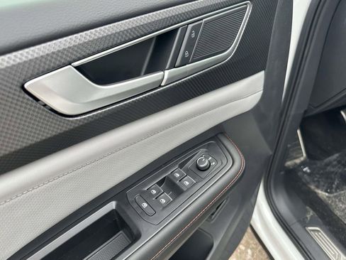 New 2026 Volkswagen Atlas Peak Edition image 14