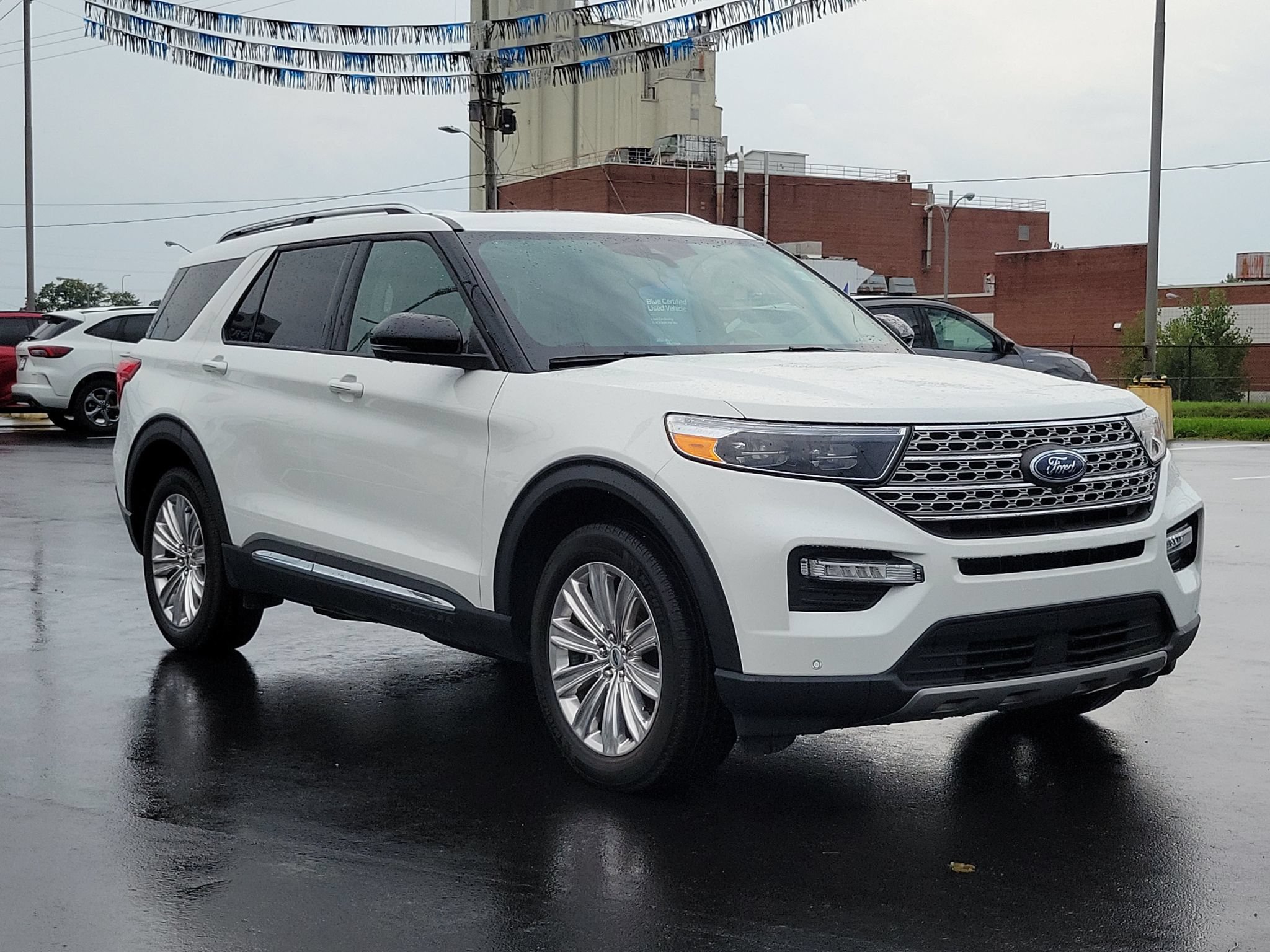 Certified 2023 Ford Explorer Limited w/ Limited Technology Package AWD/4WD image 2