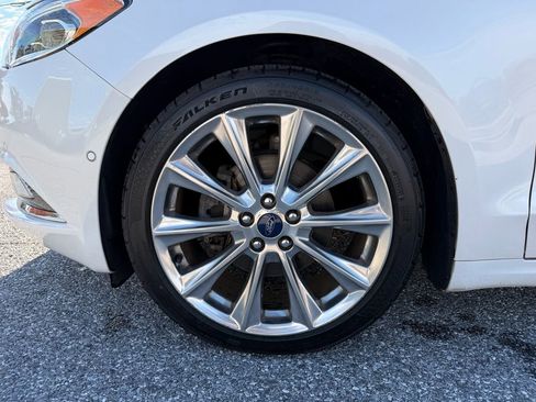 Used 2018 Ford Fusion Platinum image 32