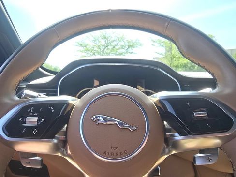 Used 2022 Jaguar F-PACE S AWD/4WD image 29