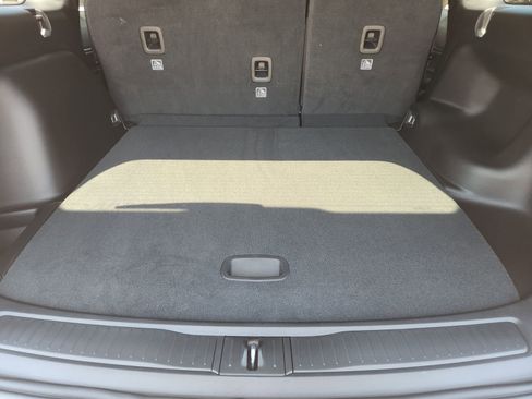 New 2025 Jeep Grand Cherokee Altitude image 21