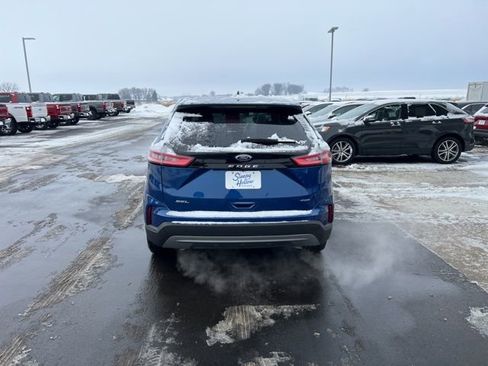Used 2024 Ford Edge SEL w/ Convenience Package image 6