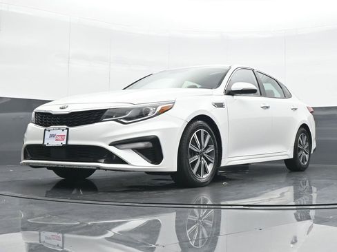 Used 2020 Kia Optima EX image 16
