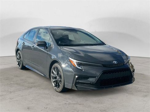 Used 2024 Toyota Corolla SE image 7