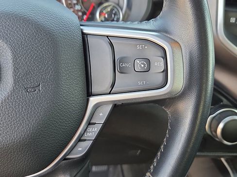 Used 2022 RAM 1500 Big Horn AWD/4WD image 22