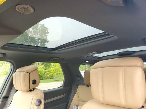 New 2026 Land Rover Discovery Dynamic SE AWD/4WD image 11