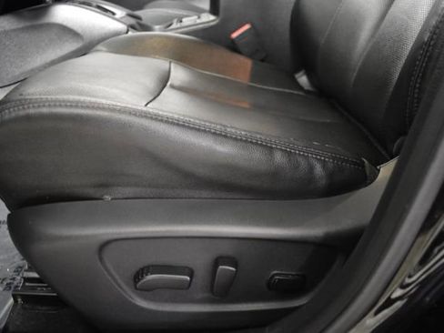 Used 2016 Nissan Rogue SL AWD/4WD image 12