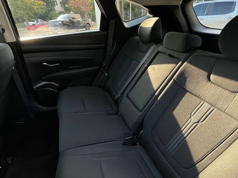 Used 2025 Hyundai Tucson SEL FWD image 23