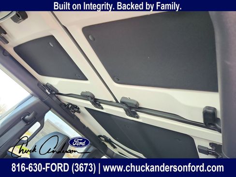 New 2026 Ford Bronco Badlands w/ Sasquatch Package AWD/4WD image 13