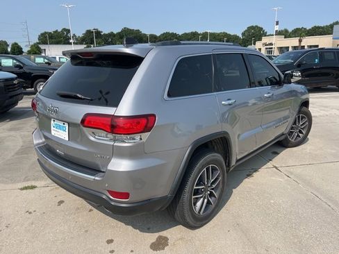 Used 2021 Jeep Grand Cherokee Limited image 7