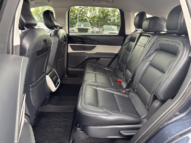 Certified 2024 Lincoln Nautilus Premier AWD/4WD image 27