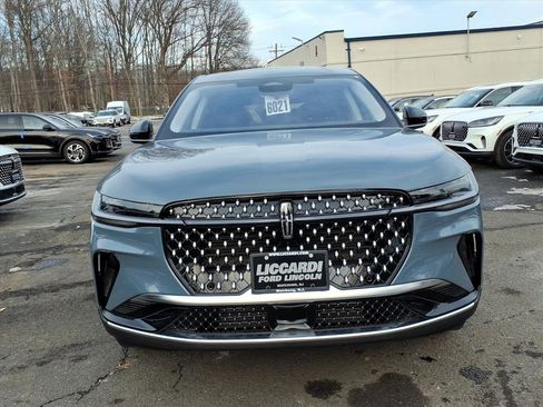 New 2026 Lincoln Nautilus Premier w/ Equipment Group 102A image 2