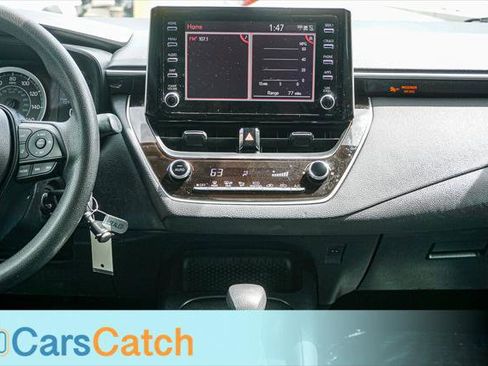 Used 2020 Toyota Corolla LE image 23
