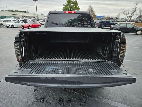 Used 2017 RAM 1500 Express w/ Express Value Package image 16