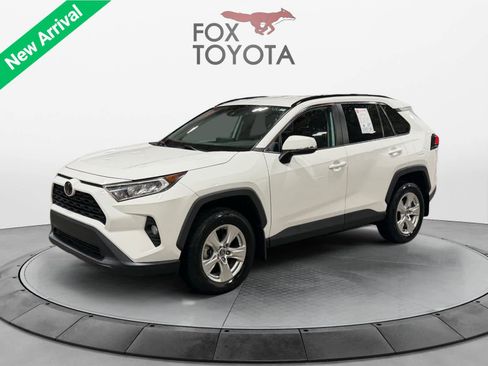 Used 2020 Toyota RAV4 XLE w/ All Weather Liner Package FWD image 1