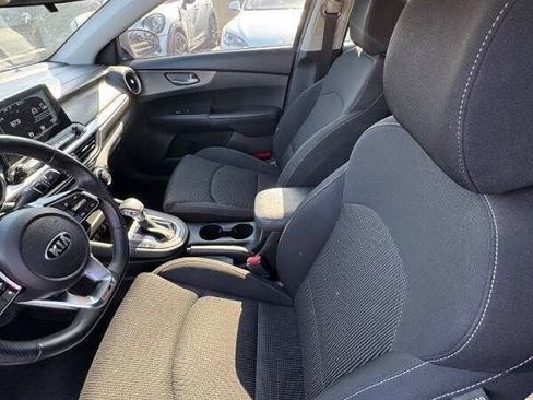 Used 2019 Kia Forte LXS FWD image 14