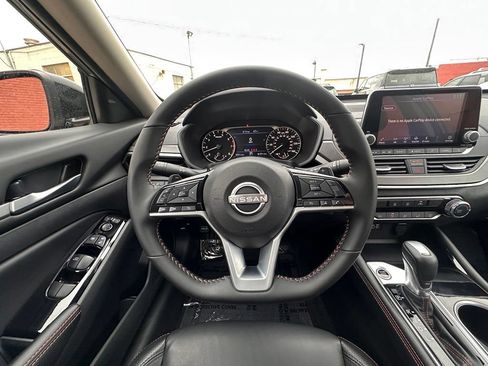 Certified 2025 Nissan Altima 2.5 SR FWD image 20