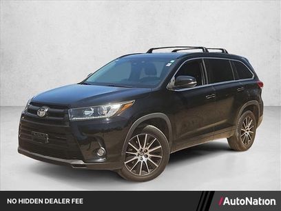 Used 2017 Toyota Highlander SE