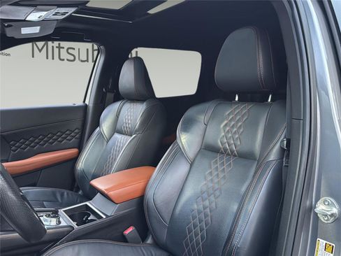 Used 2022 Mitsubishi Outlander SEL AWD/4WD image 15