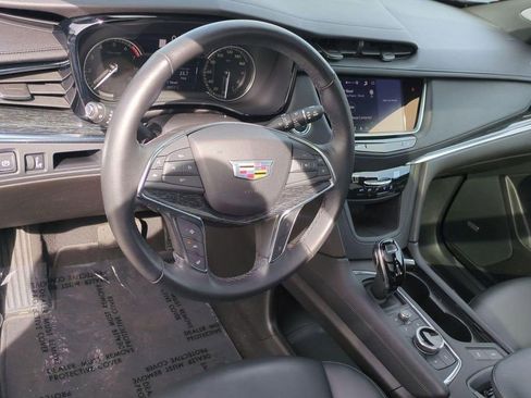 Certified 2023 Cadillac XT5 Premium Luxury FWD image 10