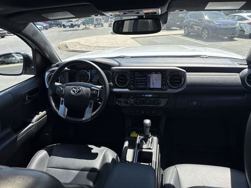 Used 2023 Toyota Tacoma Limited AWD/4WD image 26