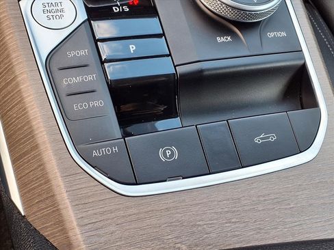 Used 2025 BMW 430i Convertible image 26