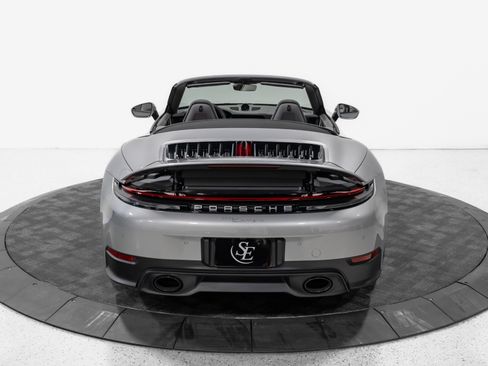 Used 2025 Porsche 911 Carrera RWD image 8