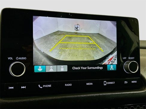 Used 2025 Honda HR-V Sport image 11