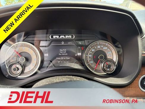 Used 2022 RAM 1500 Limited AWD/4WD image 12