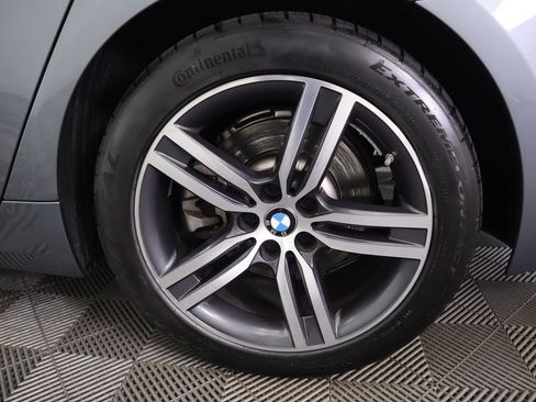 Used 2021 BMW 530e xDrive 530e iPerformance w/ Convenience Package image 32