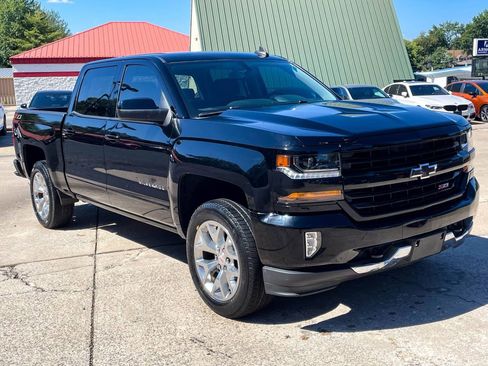 Used 2018 Chevrolet Silverado 1500 LT w/ All Star Edition image 2