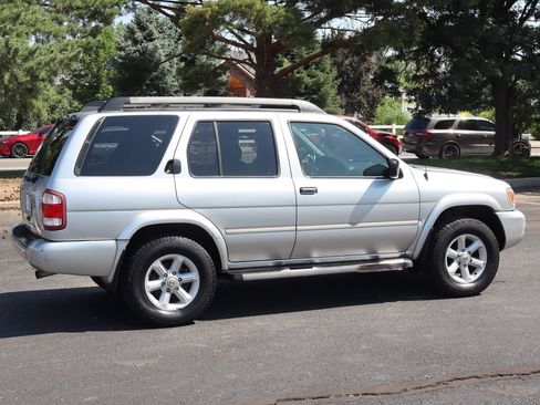 Used 2003 Nissan Pathfinder SE w/ SE Popular Pkg AWD/4WD image 4
