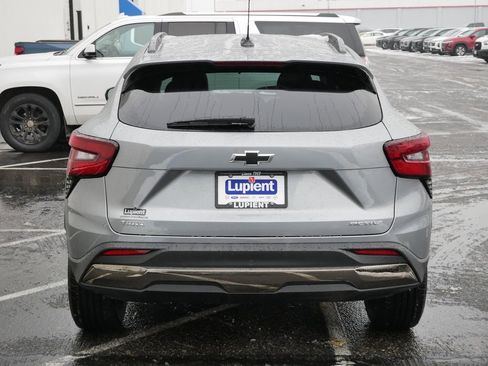 New 2026 Chevrolet Trax ACTIV w/ Sunroof Package image 4