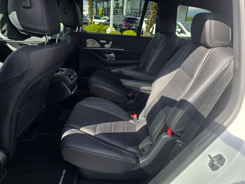 New 2026 Mercedes-Benz GLS 450 4MATIC image 19