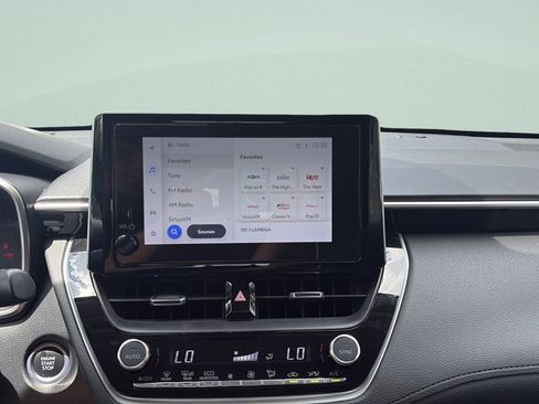 Used 2023 Toyota Corolla Cross XLE FWD image 15