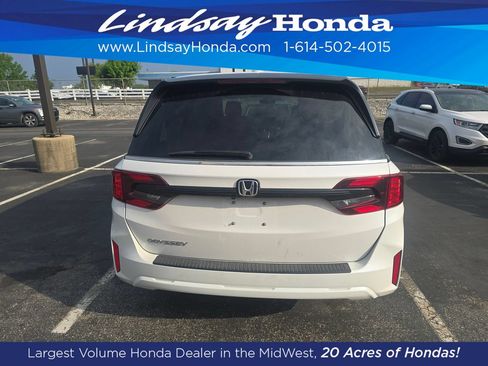 Used 2025 Honda Odyssey EX-L image 3
