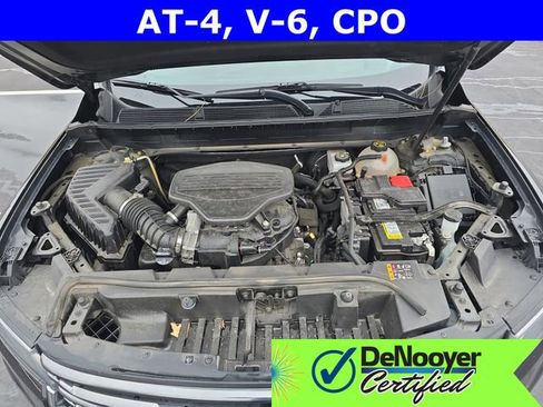 Used 2023 GMC Acadia AT4 image 31