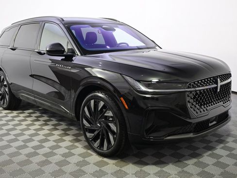 New 2026 Lincoln Nautilus Reserve AWD/4WD image 8