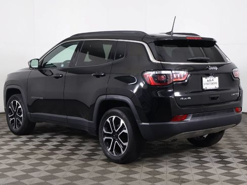 Used 2024 Jeep Compass Limited w/ Sun and Sound Group AWD/4WD image 10