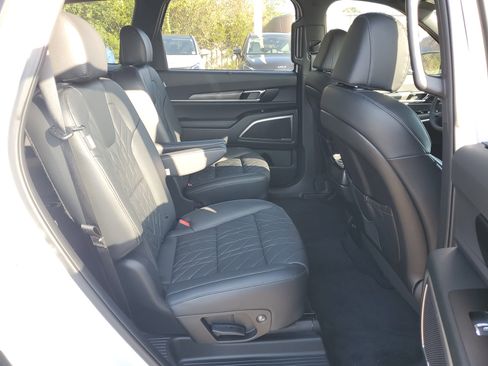 Certified 2025 Kia Telluride EX X-Pro image 11
