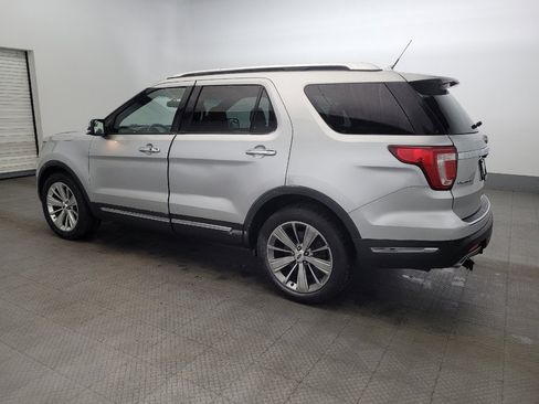 Used 2018 Ford Explorer Limited image 3