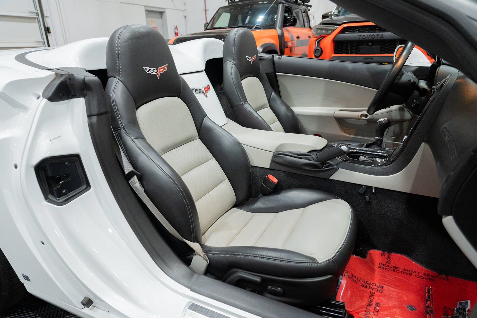 Used 2008 Chevrolet Corvette Convertible w/ Preferred Equipment Group RWD image 24