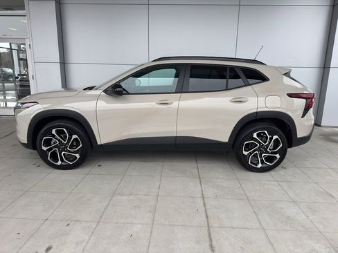 Used 2026 Chevrolet Trax RS w/ Driver Confidence Package image 3